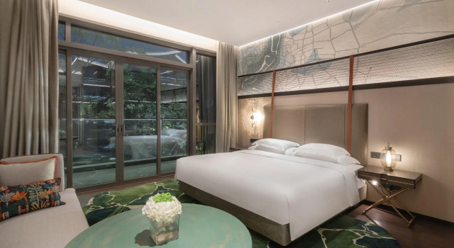 Двухместный номер Premium с видом на сад Hotel Indigo Nanjing Garden Expo by IHG