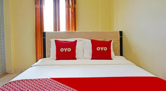 Lüks oda Oyo 91580 Kost Bougenville Syariah
