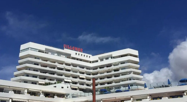 Primera línea de mar ! Wuifi y parking gratis!, Book Hotel Hotels in Tenerife with Parking, Parking
