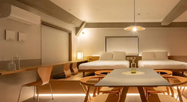 Люкс M/W Hotel