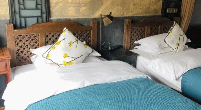 Двухместный номер Standard Lijiang Ten Courtyard Inn