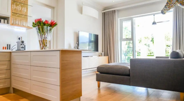 Collection Luxury Apartment - 7 On Murray Unit 3, Забронировать Апартаменты/квартира Отели Стелленбос с парковкой, рядом с African Art Boutique Stellenbosch, Парковка