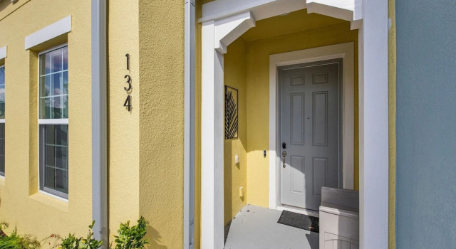 Amazing New 5 Bedroom 4.5 Bathroom Townhome with Private Pool
