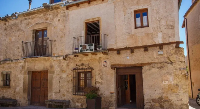 El Bulín de Pedraza, Book Feriehus  
