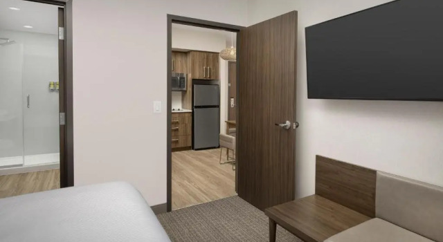 Люкс с 2 комнатами Element by Marriott Seattle Sea-Tac Airport