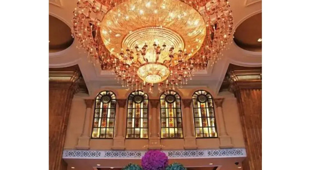 Chongqing Auwi Hotel, Rezerwuj Hotel Hotele w Chongqing z basenem, Basen