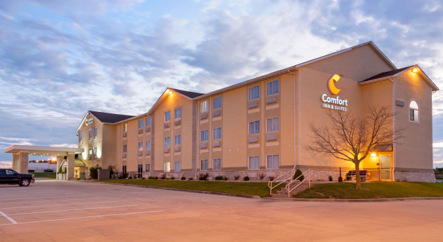 Comfort Inn & Suites near Route 66, Buchen Sie Hotel Lincoln Illinois