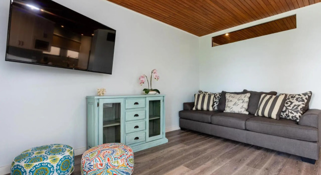 Flamingo Marina Cove 404- Oceanfront condo
