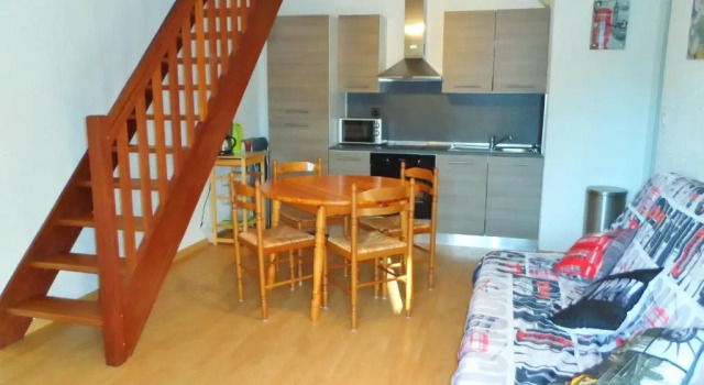 Appartement Le Home Varaville, 3 pièces, 6 personnes - FR-1-487-140, Забронировать Апартаменты/квартира Отели Варавиль с парковкой, Парковка