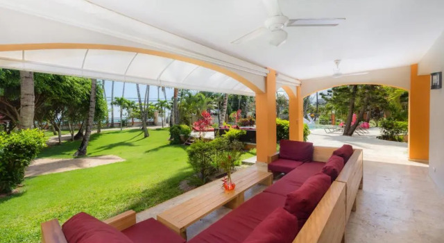 Вилла с 5 комнатами Апарт-отель Don Cesar