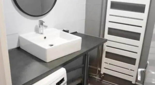 Hyper Centre LILLE appt. 6 personnes confortable pour famille ou amis, Rezervovat Hotel Hotely v Wazemmes s parkováním, Parkování
