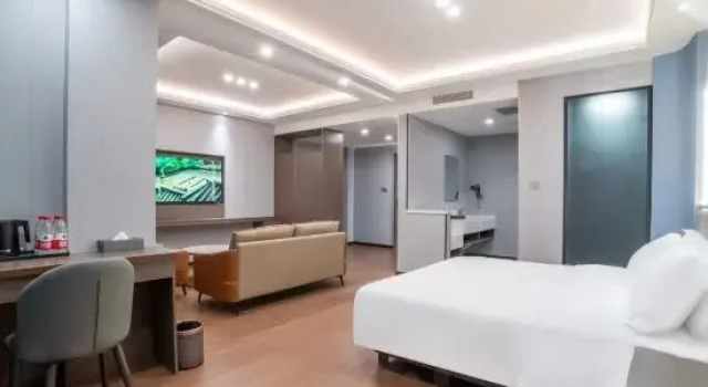 Люкс Deluxe Small Time Hotel（Colorful Danxia Scenic Spot Storel）