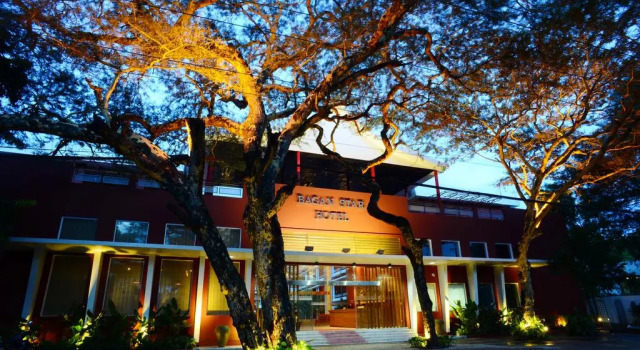 Bagan Star Hotel, Boek Hotel Nyaung-U Mandalay Region