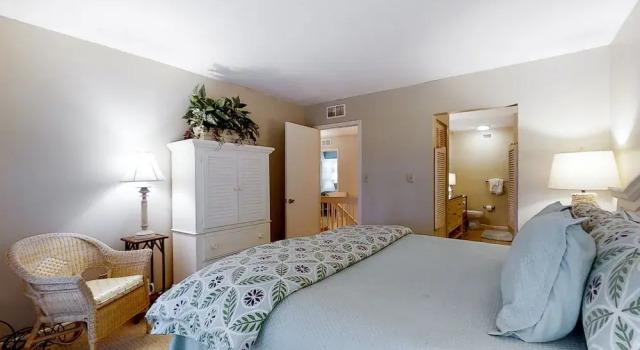 Dog-friendly Oceanfront Getaway With Shared Pool & Central AC