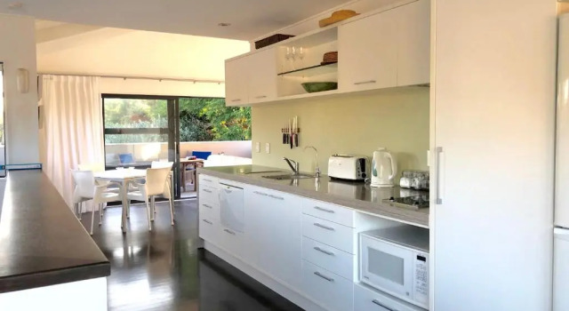Апартаменты Hahei Beach Apartment
