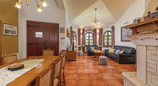 Amazing Home in Belavici With Sauna, Wifi and 3 Bedrooms, Book Hotel Hoteller i Hreljici med pool, Swimmingpool