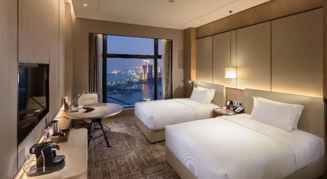 Двухместный номер Standard с видом на залив DoubleTree By Hilton Xiamen-Haicang