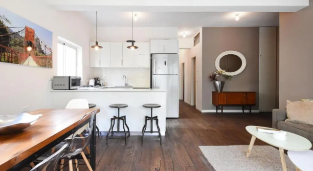 Апартаменты Sunny 3BR in Prague 8 by HolyGuest