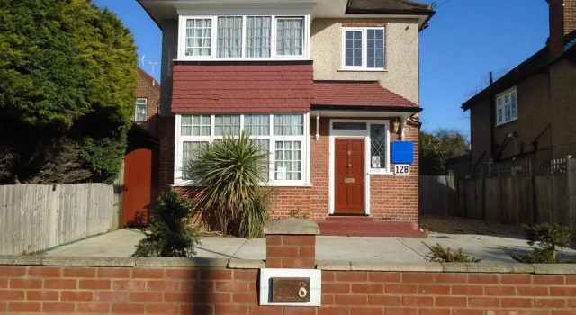 Edgware Bed and Breakfast, Book Hotel Edgware London og omegn