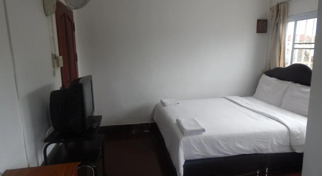 Mixok Inn