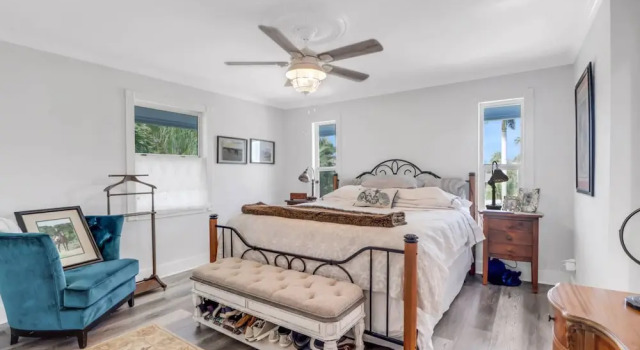 Коттедж с балконом 16501 Arbor Ridge Dr
