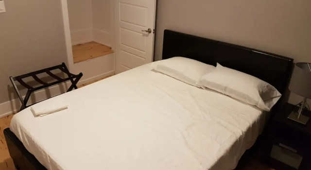 Le St Denis 2 bedrooms - mtlFlats, Rezervovat Hotel Plateau Mont Royal Montreal, poblíž Complexe Desjardins