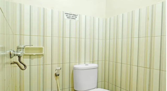 Номер Standard OYO 91453 Hotel Srikandi Gejayan