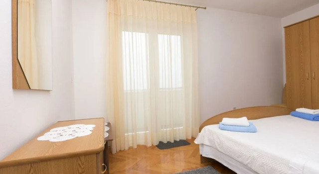 Apartments Vjera, Забронировать Апартаменты/квартира Апартаменты Примоштен, рядом с Общественный Пляж Порат, Апартаменты/квартира
