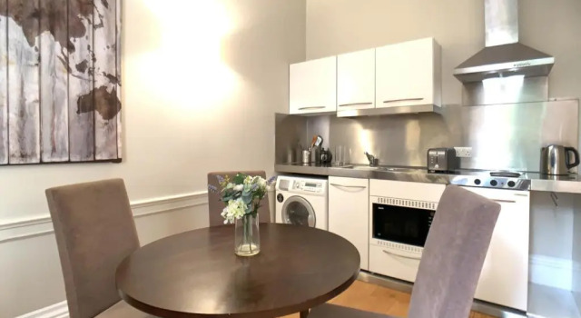 Апартаменты Цокольный этаж Queen Victoria Apartments