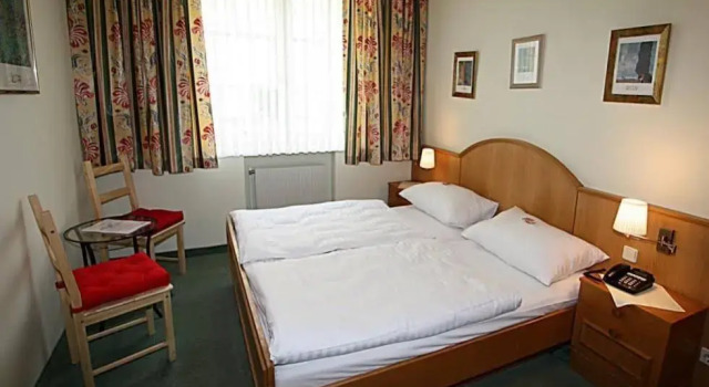 Hotel Pension Alte Mühle, Prenota Hotel Klosterneuburg Bosco Viennese
