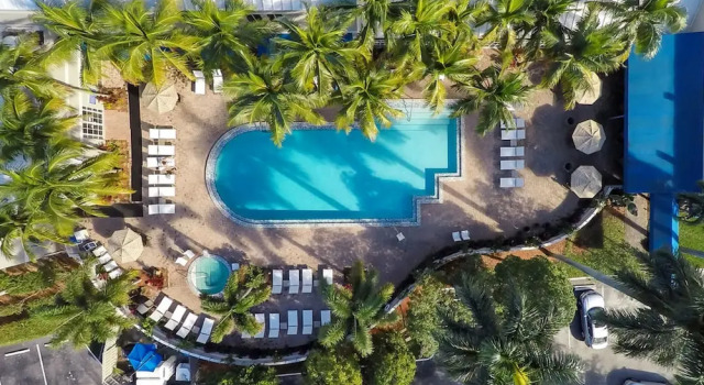 Двухместный номер Standard Дуплекс с балконом DoubleTree by Hilton Hotel Deerfield Beach Boca Raton