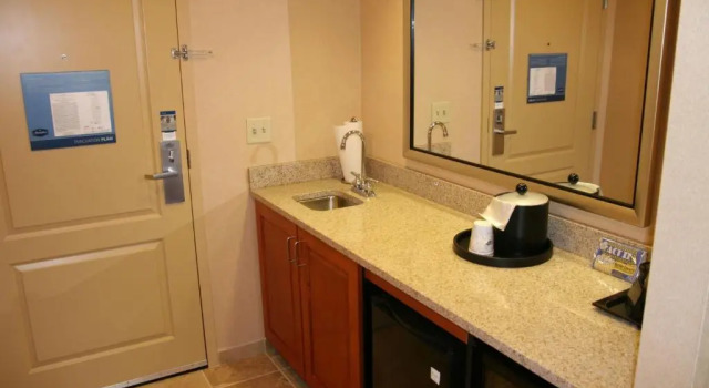 Двухместная студия Hampton Inn & Suites East Hartford