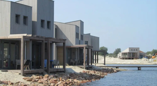 Студия Deluxe c 1 комнатой с видом на озеро Beach Resort Punt West