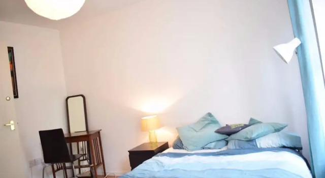 3 Bedroom Flat Near Whitechapel, Varaa Huoneisto Asunnot kohteessa Merseyside, Huoneisto