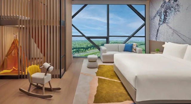 Номер Premium Crowne Plaza Shanghai Snow World by IHG