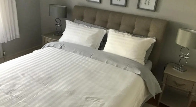 Venetia House - small guesthouse, Prenota Bed & breakfast Hotel a Connacht con parcheggio, Parcheggio