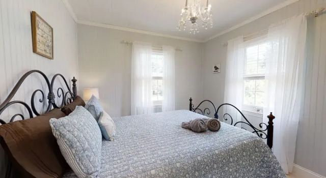 Peace Of Paradise 2 Bedroom Home by RedAwning, Забронировать Дом для отпуска Виллы Таунсенд, рядом с Поворотный мост Dark Island, Вилла