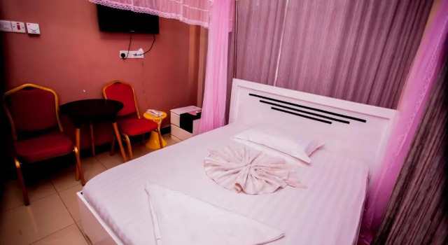 B10 Airport Lodge, Book Hotel Billige hoteller i Dar es-Salaam