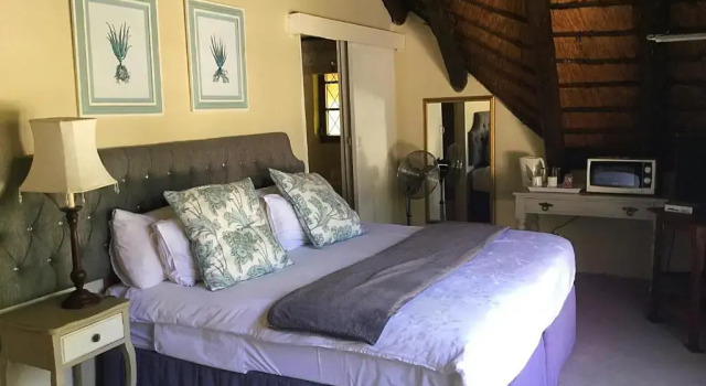 Двухместный номер Standard с балконом Warrens Guest House
