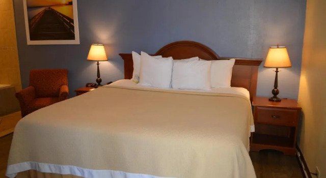 Люкс Days Inn by Wyndham Jacksonville NC