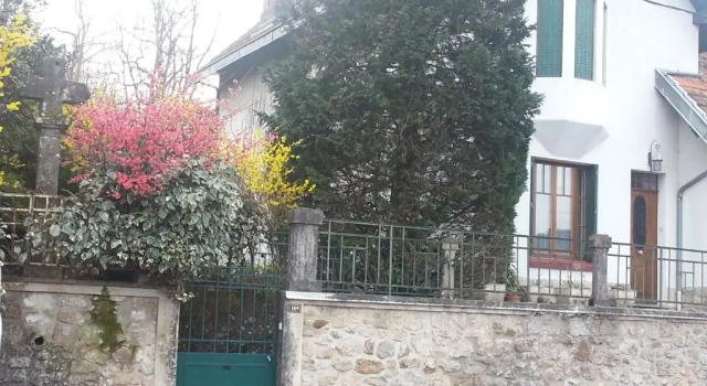 Belle chambre dans maison atypique