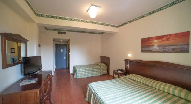 Четырёхместный номер Standard Orizzonte Acireale Hotel