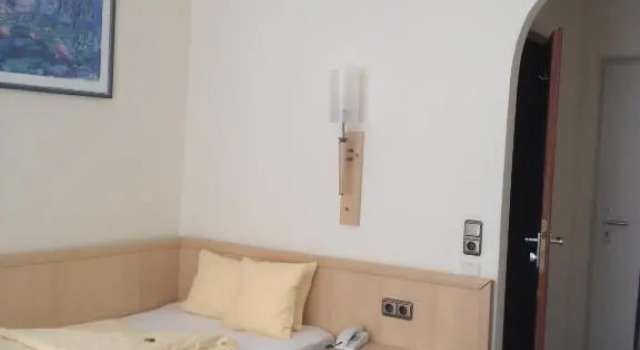 Номер Standard Hotel Vier Jahreszeiten