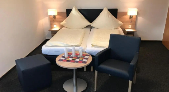 Трёхместный номер Standard Motel Herbold