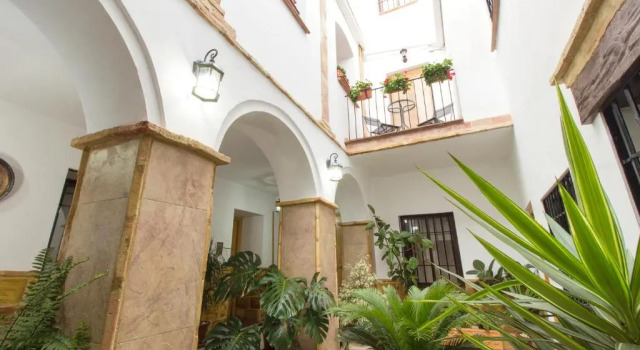 Апартаменты Casa Turística Patio Cordobés - Parking privado en la Judería