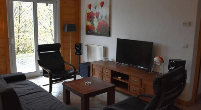 Spacious Apartment in Sallanches near Ski Area, Book Lejlighed Sallanches Rhône-Alps