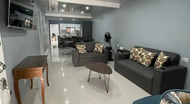 Коттедж с 3 комнатами 3 bed 2 Bath 15 min From Airport
