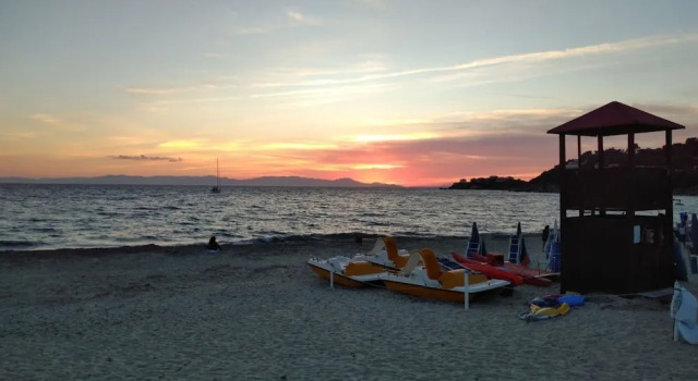 Вилла Luxury Beach Escape, Sea View Hottub,cinema Lounge