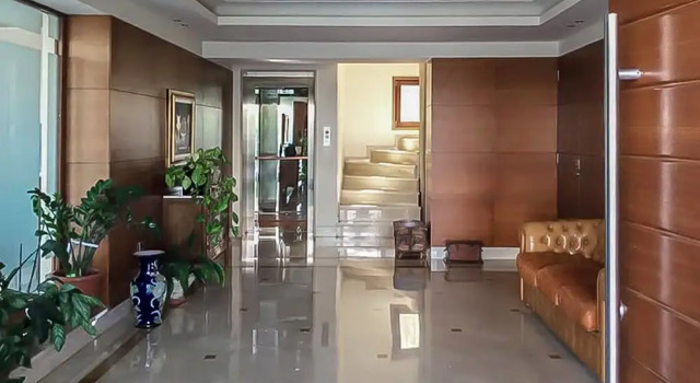 Luxury Apartment in Voula with Pool, Забронировать Апартаменты/квартира Апартаменты Вула, Апартаменты/квартира