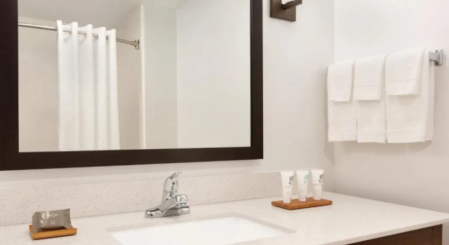 Номер Standard Country Inn & Suites by Radisson, DFW Airport South, TX